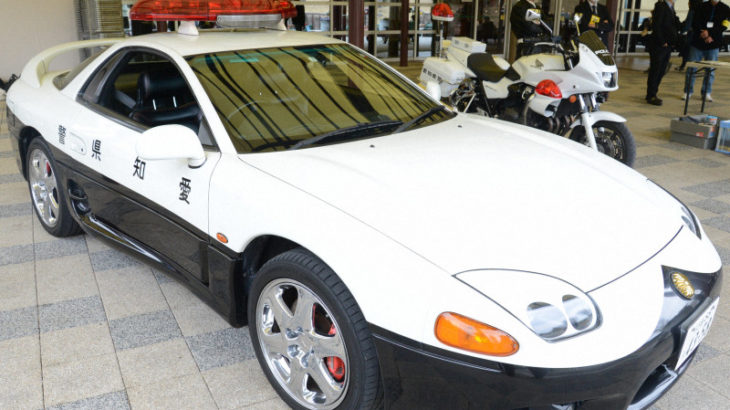 【神の】「GTO」パトカー、イベントで大活躍　「直線番長」の異名も   愛知県警